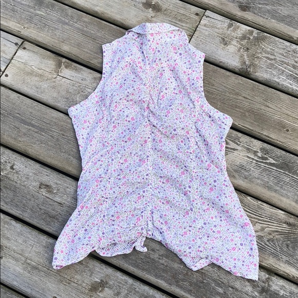 Warehouse One Floral Collared Button Up Top - Picture 4 of 5